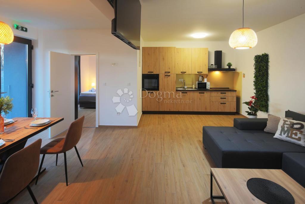 Casa Kopačevo, Bilje, 370m2