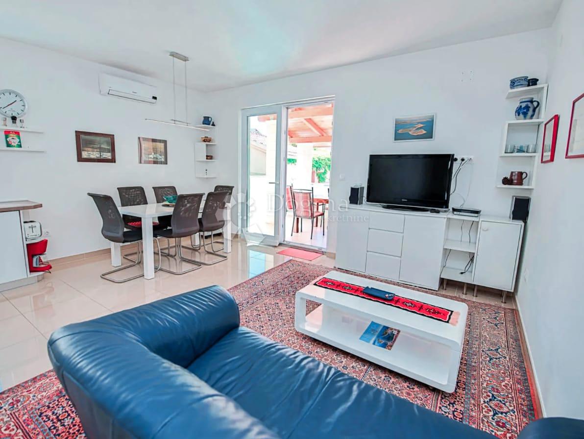 Casa Ražanj, Rogoznica, 120m2