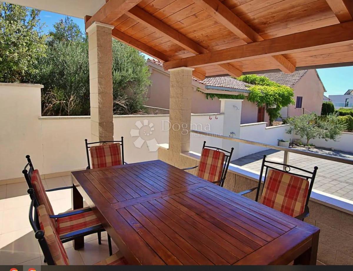 Casa Ražanj, Rogoznica, 120m2