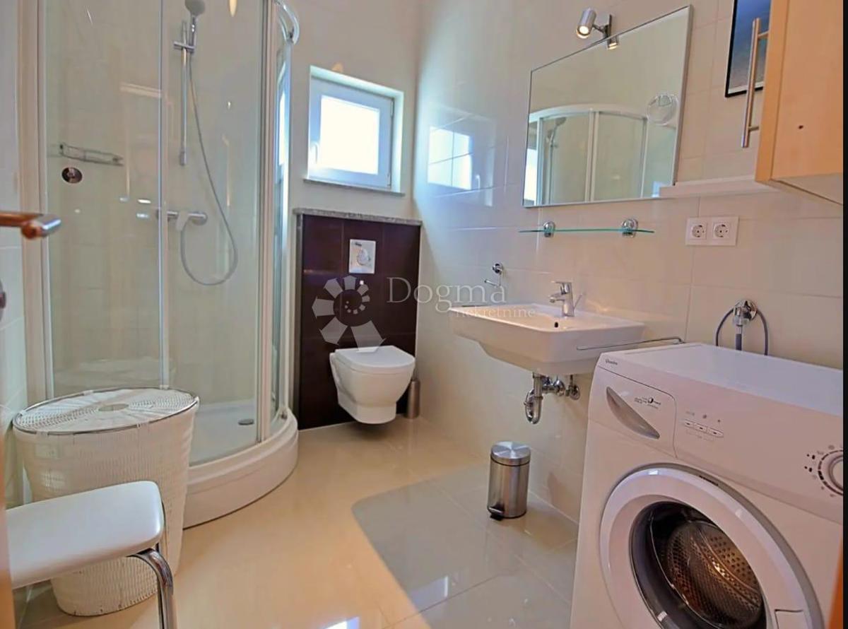 Casa Ražanj, Rogoznica, 120m2