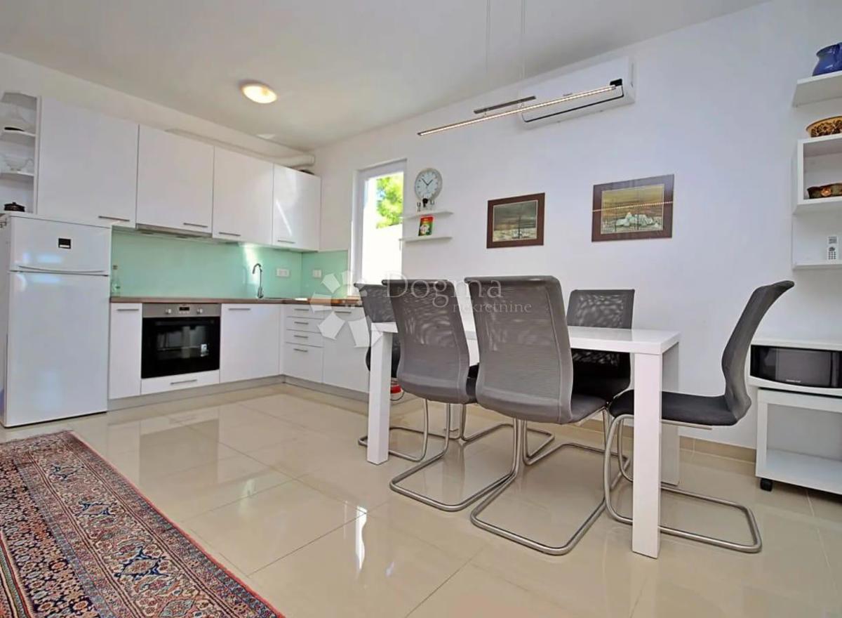 Casa Ražanj, Rogoznica, 120m2