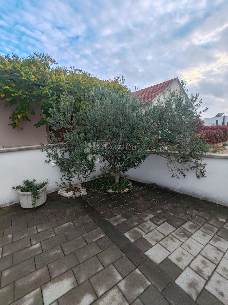 Casa Ražanj, Rogoznica, 120m2