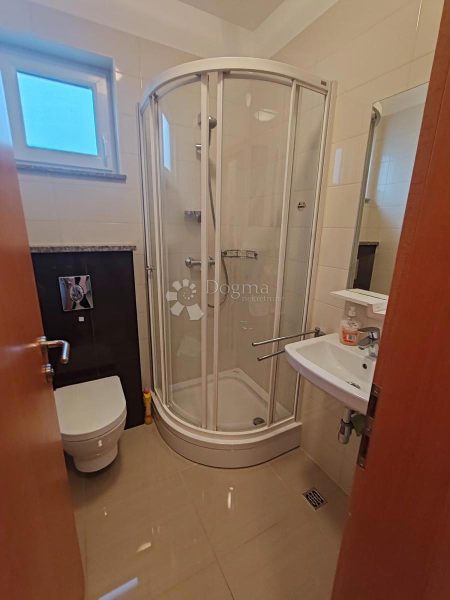 Casa Ražanj, Rogoznica, 120m2