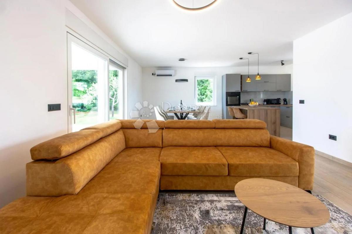 Casa Kunj, Raša, 152m2