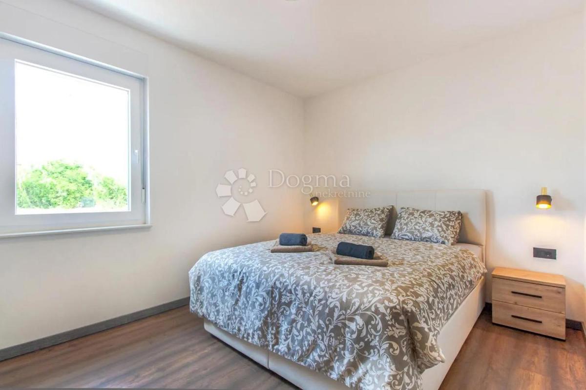 Casa Kunj, Raša, 152m2