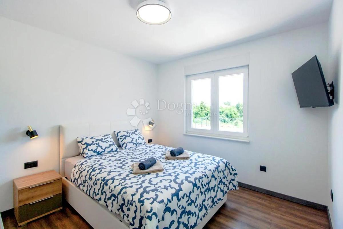 Casa Kunj, Raša, 152m2