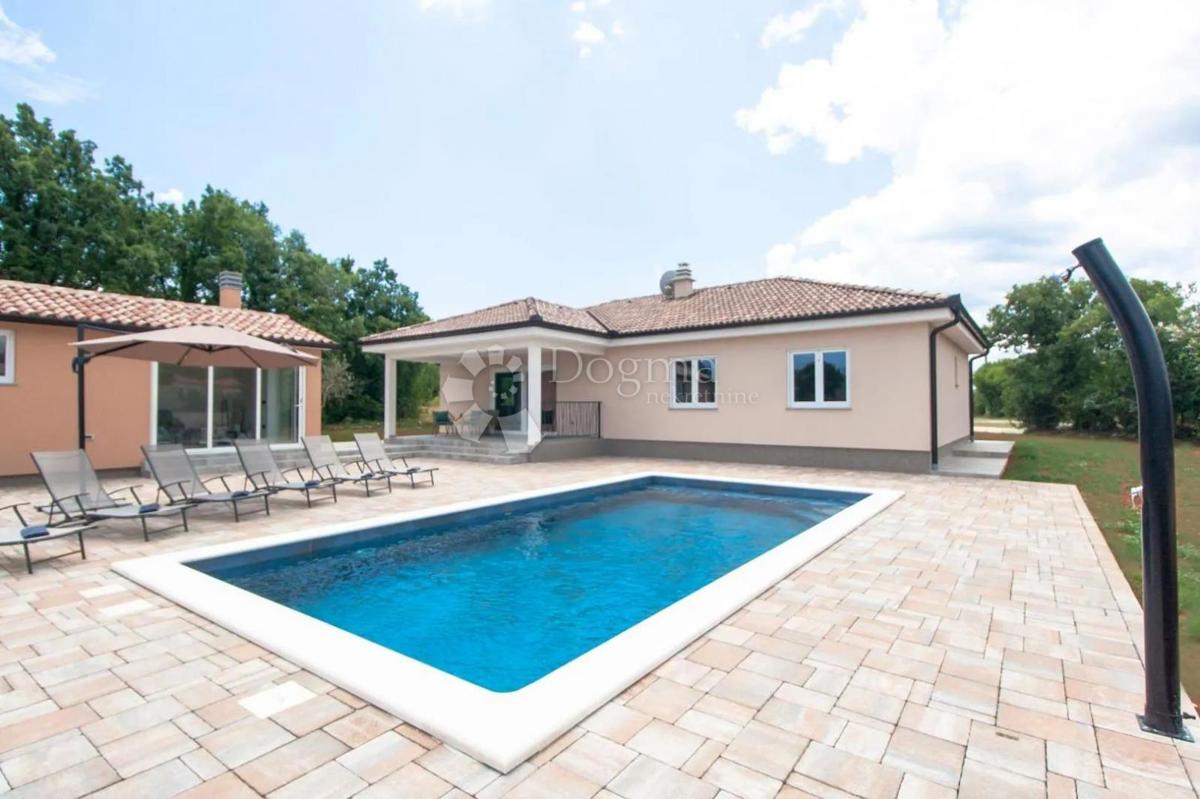 Casa Kunj, Raša, 152m2