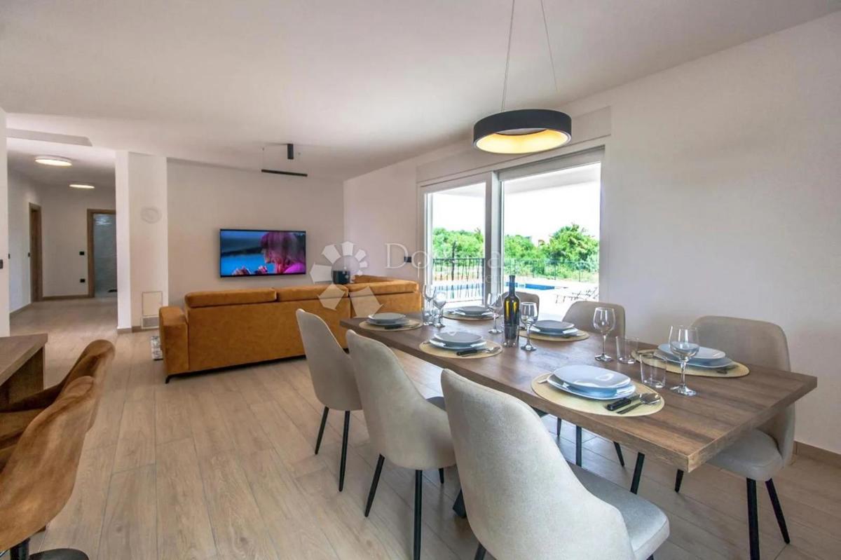 Casa Kunj, Raša, 152m2