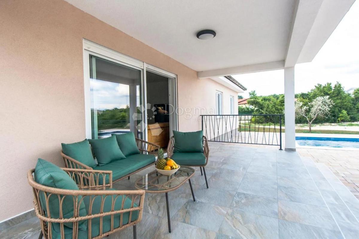 Casa Kunj, Raša, 152m2