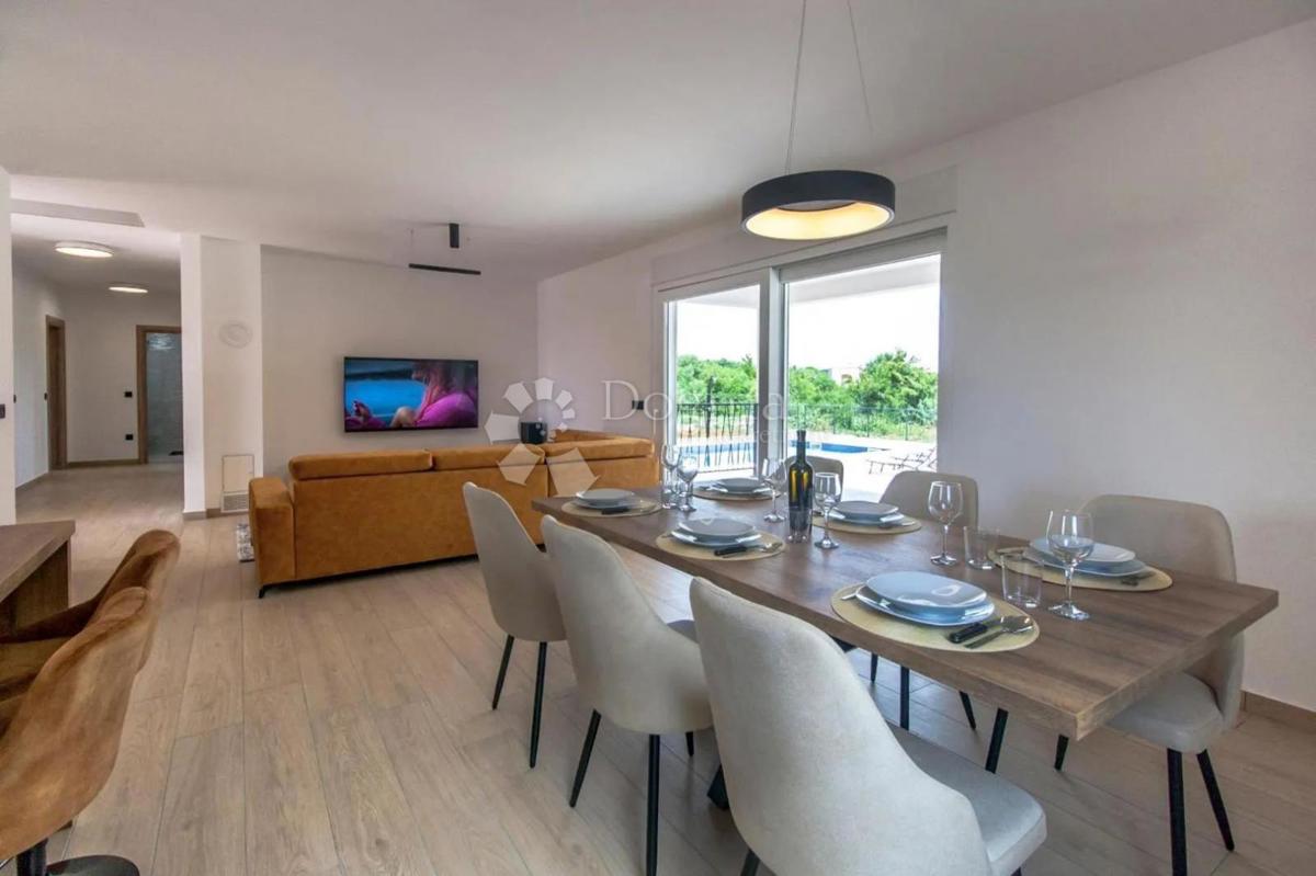 Casa Kunj, Raša, 152m2