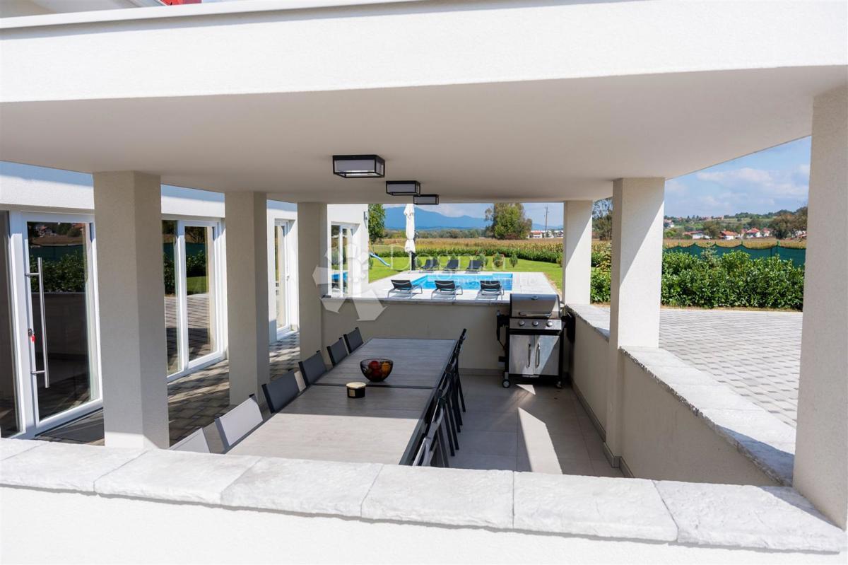 Casa Podgrađe, Marija Bistrica, 230m2