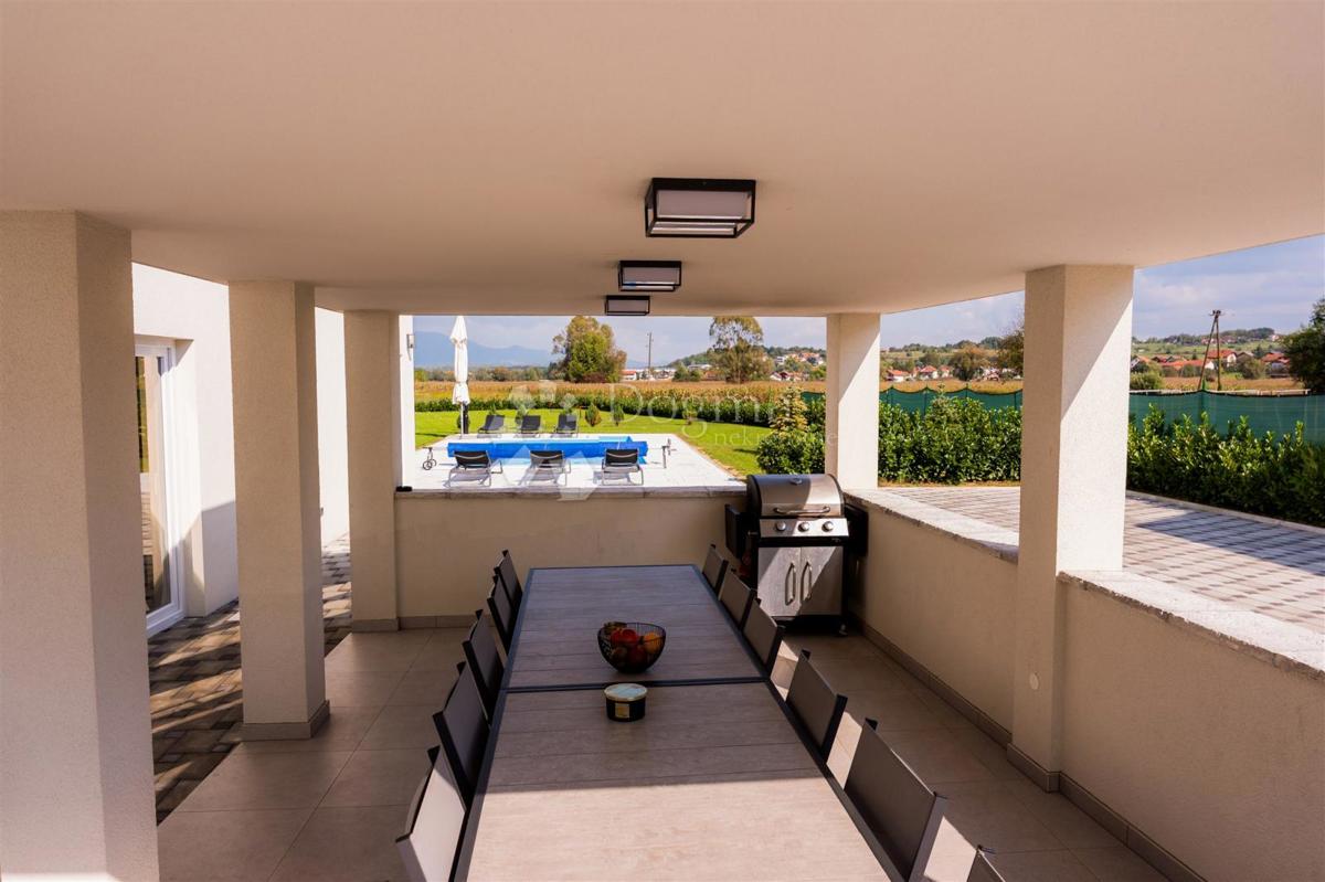 Casa Podgrađe, Marija Bistrica, 230m2