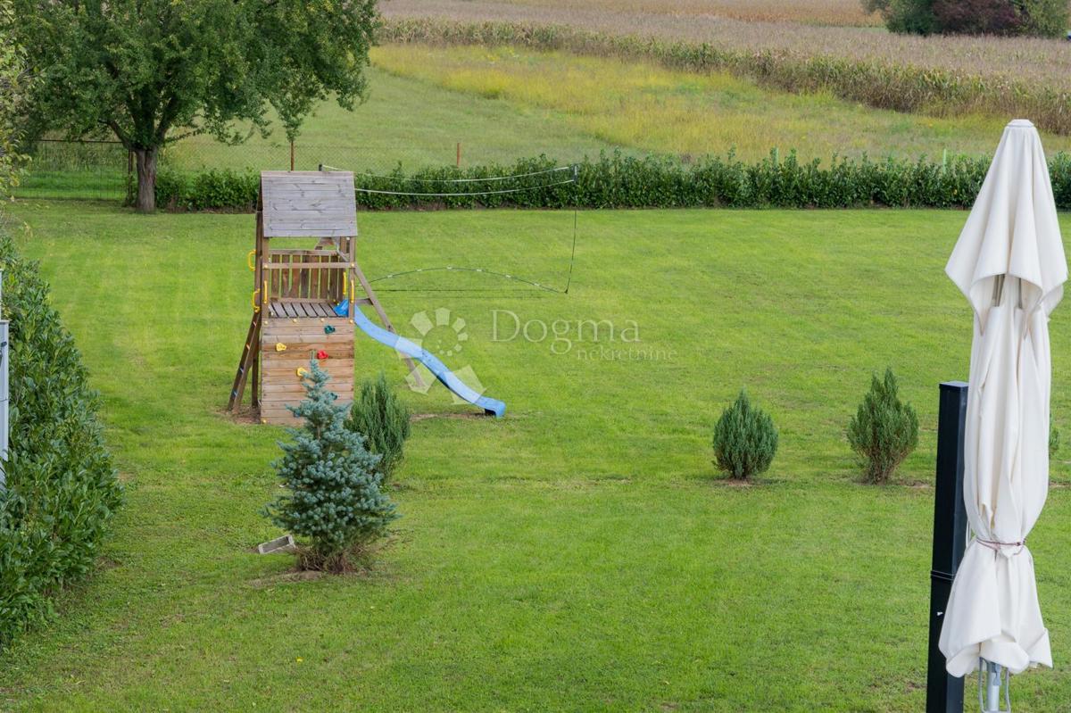 Casa Podgrađe, Marija Bistrica, 230m2