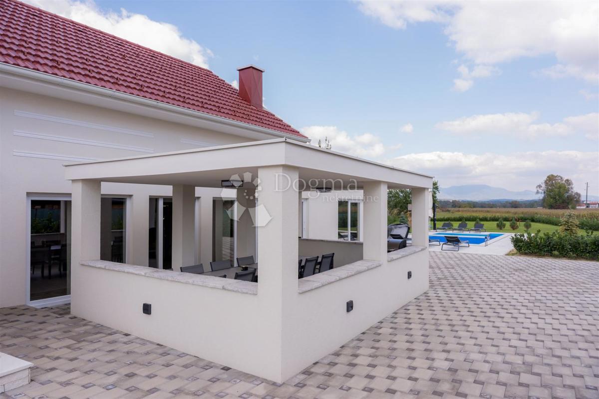 Casa Podgrađe, Marija Bistrica, 230m2