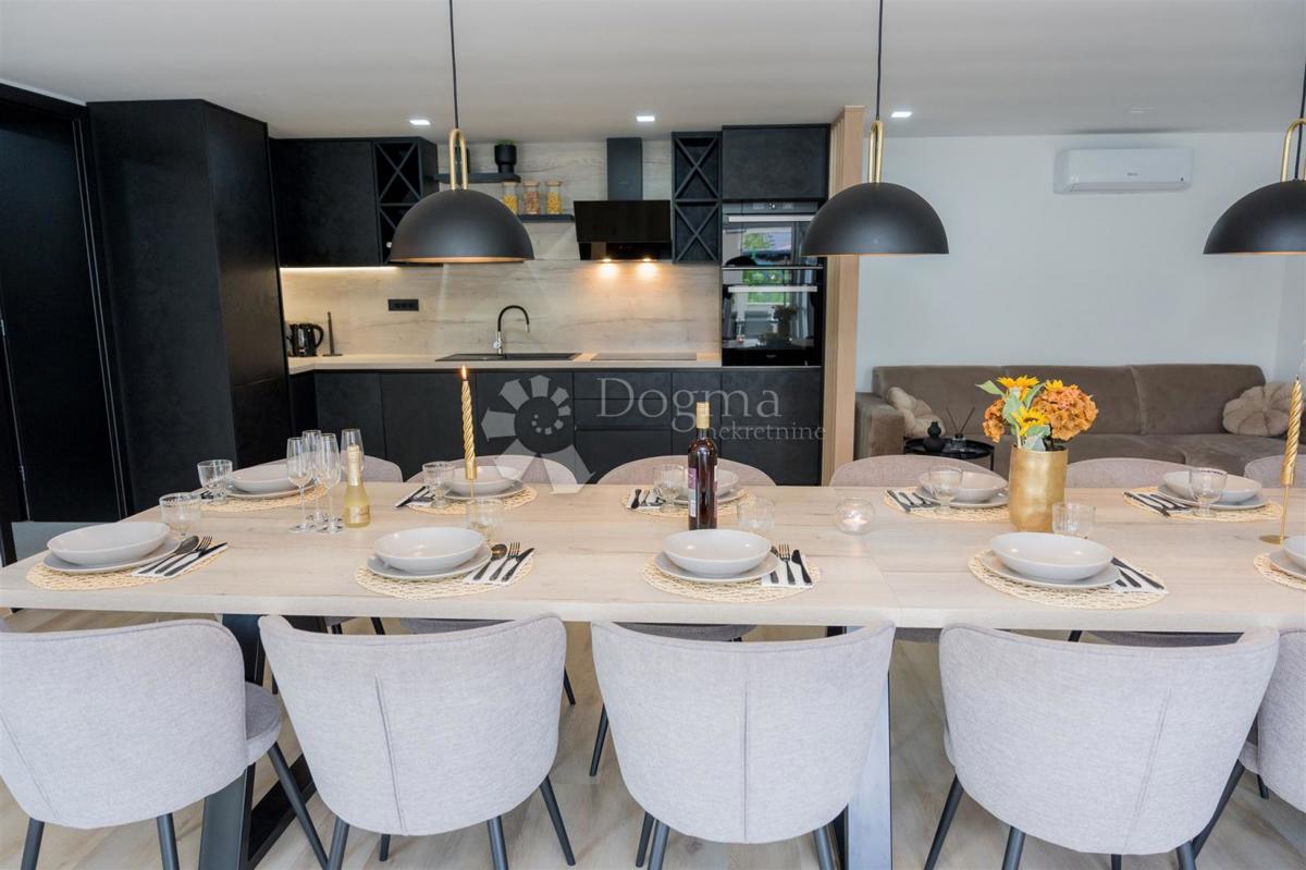 Casa Podgrađe, Marija Bistrica, 230m2