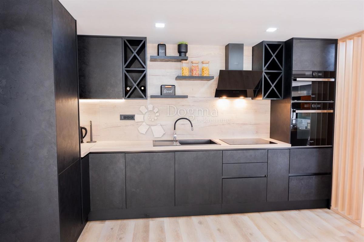 Casa Podgrađe, Marija Bistrica, 230m2