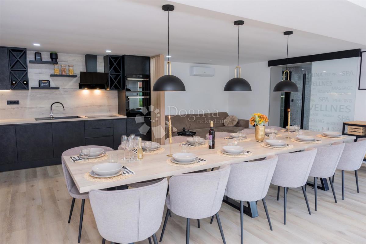 Casa Podgrađe, Marija Bistrica, 230m2