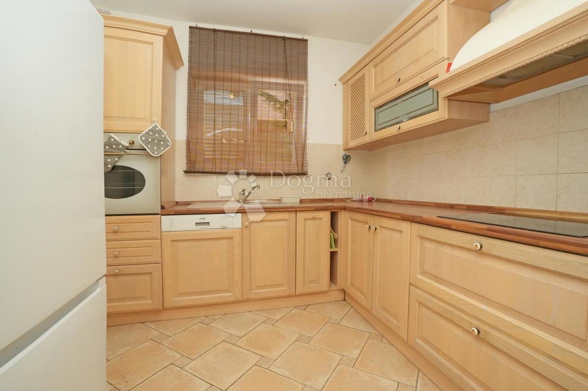 Allogio Štinjan, Pula, 70,02m2