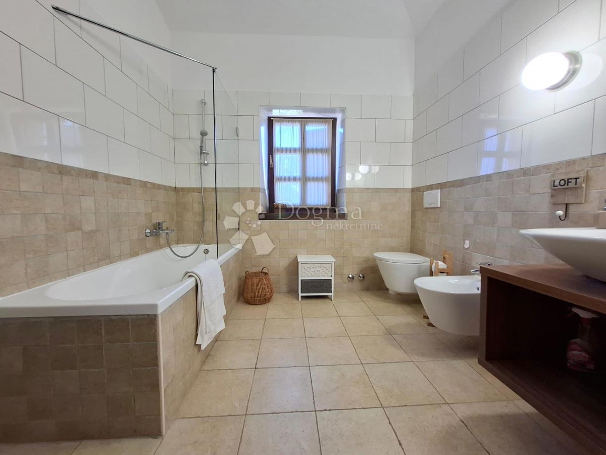 Casa Višnjan, 205m2