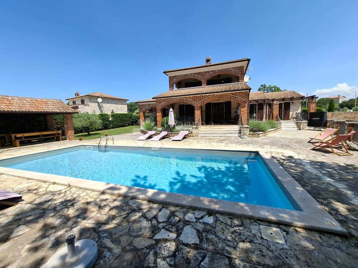 Casa Višnjan, 205m2