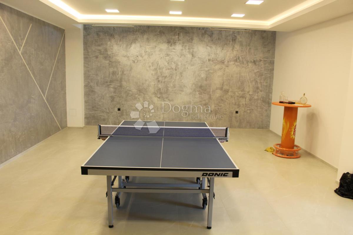 Casa Novi Vinodolski, 400m2