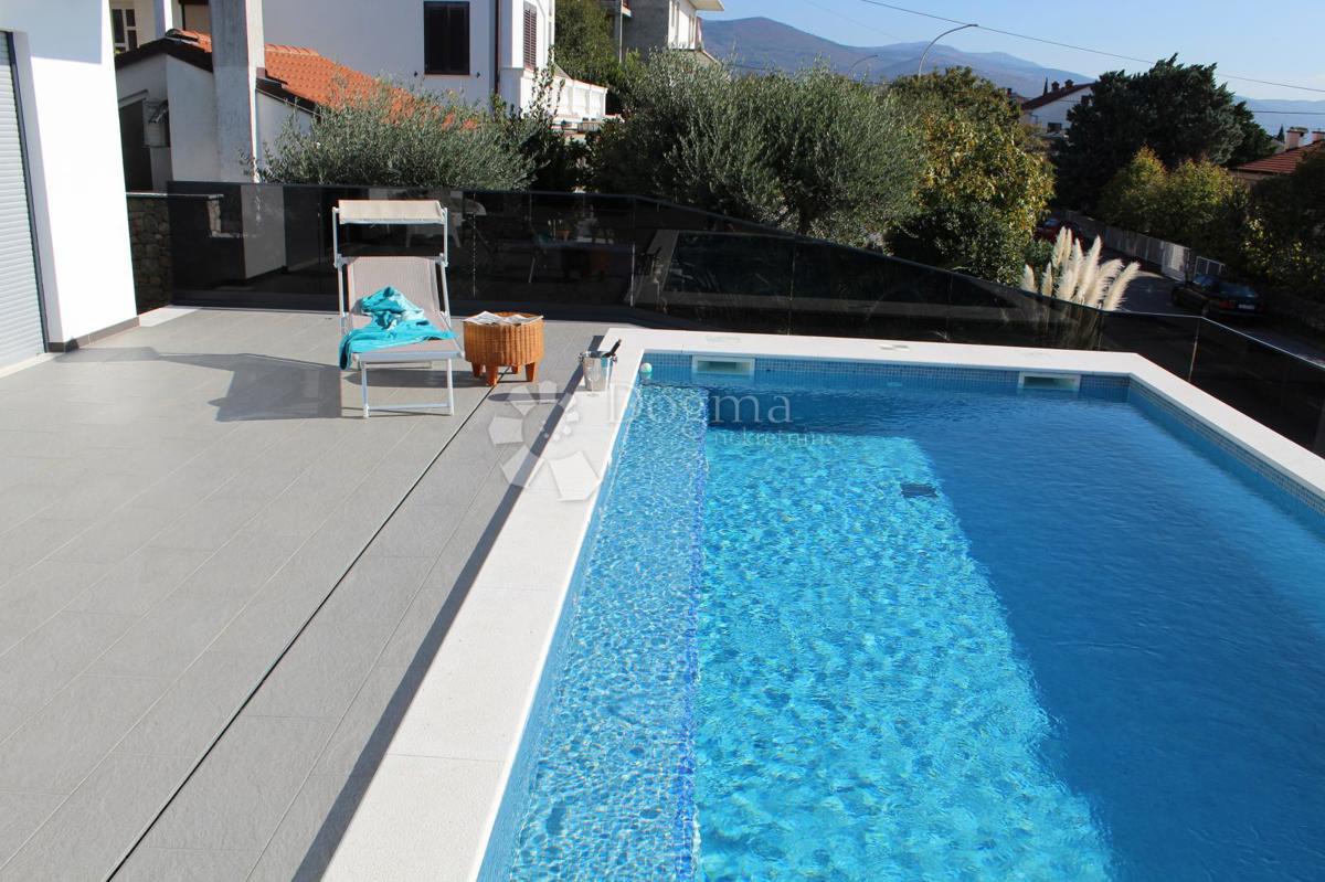 Casa Novi Vinodolski, 400m2