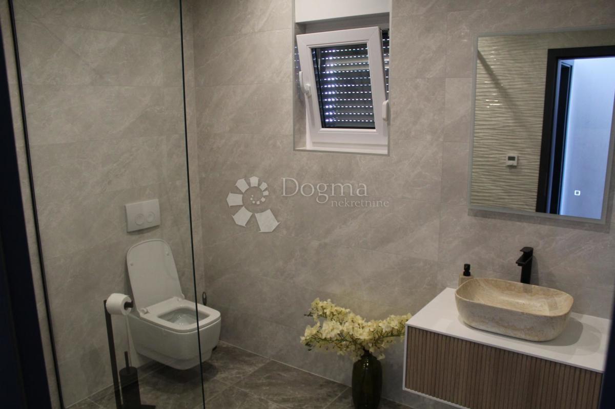 Casa Novi Vinodolski, 400m2