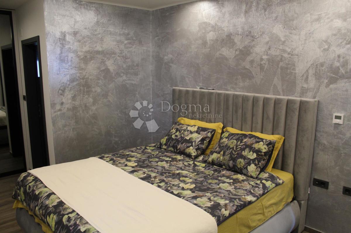 Casa Novi Vinodolski, 400m2