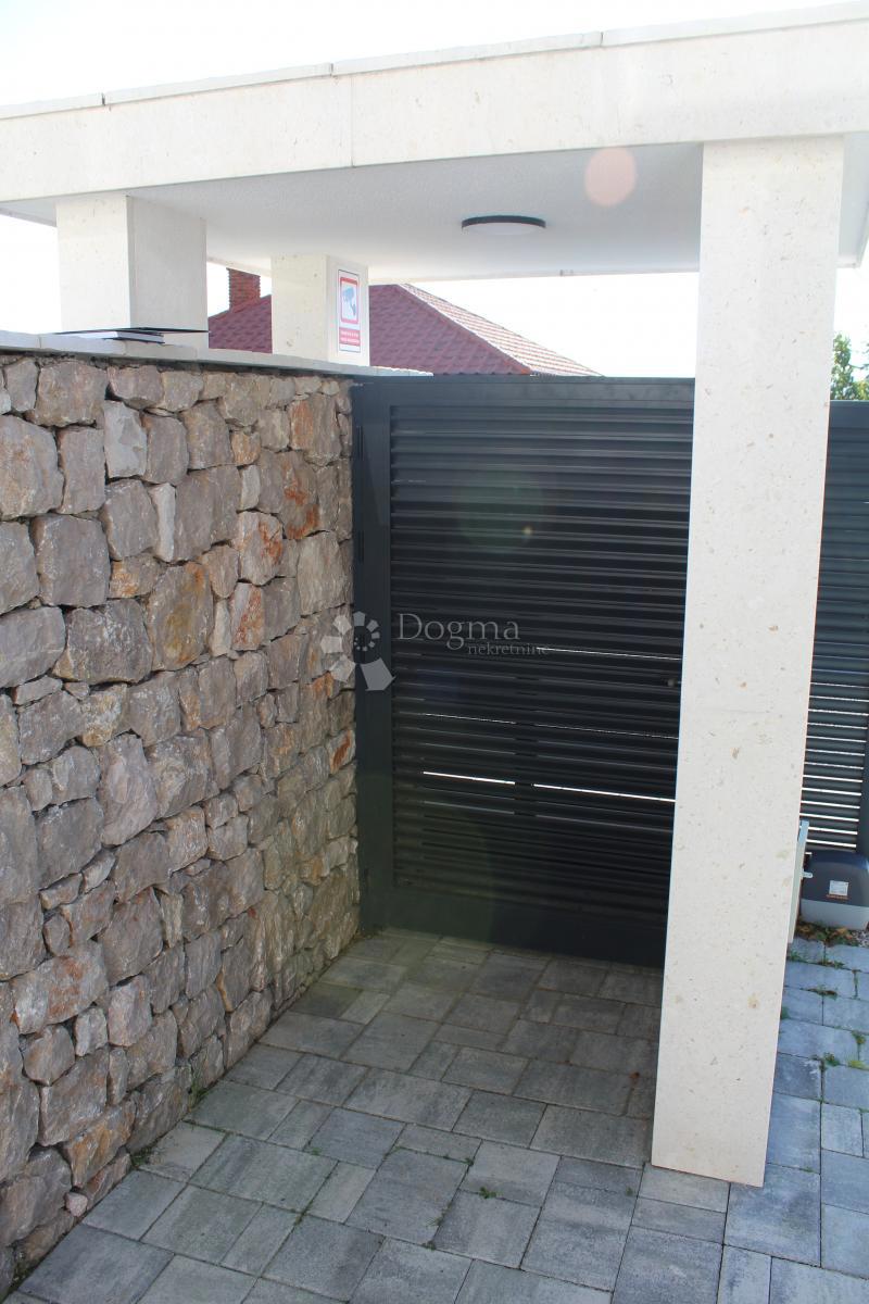 Casa Novi Vinodolski, 400m2