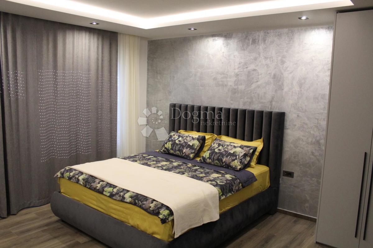 Casa Novi Vinodolski, 400m2