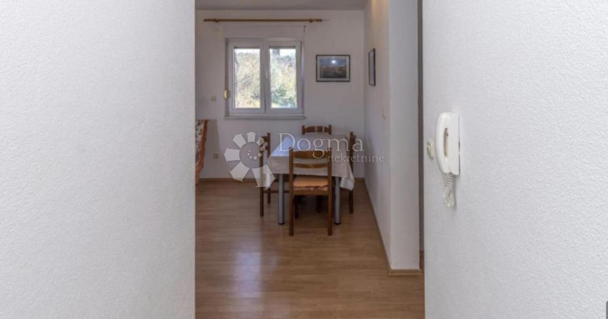 Allogio Okrug Gornji, Okrug, 45,30m2