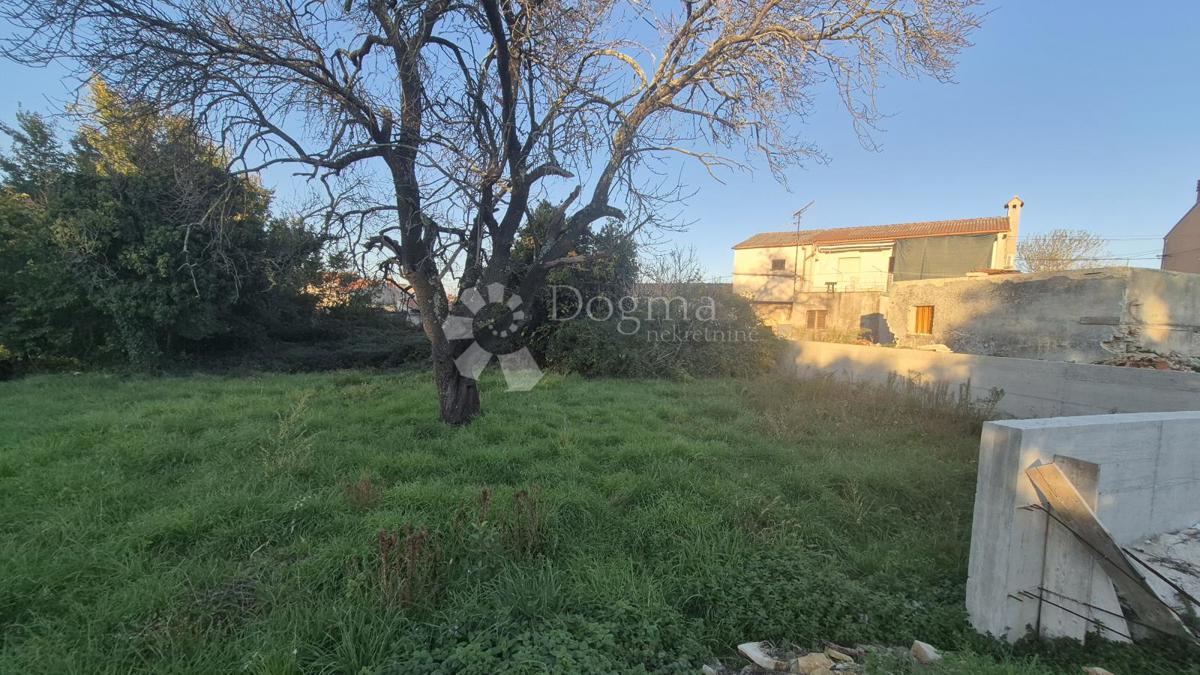 Terreno edificabile Kavran, Marčana, 933m2