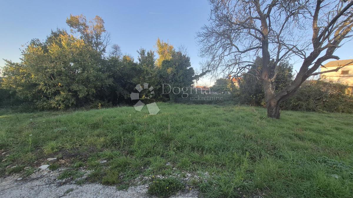 Terreno edificabile Kavran, Marčana, 933m2