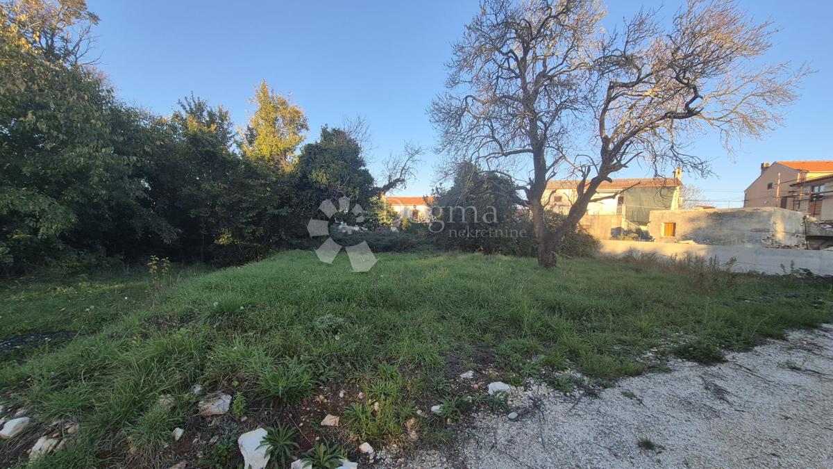 Terreno edificabile Kavran, Marčana, 933m2