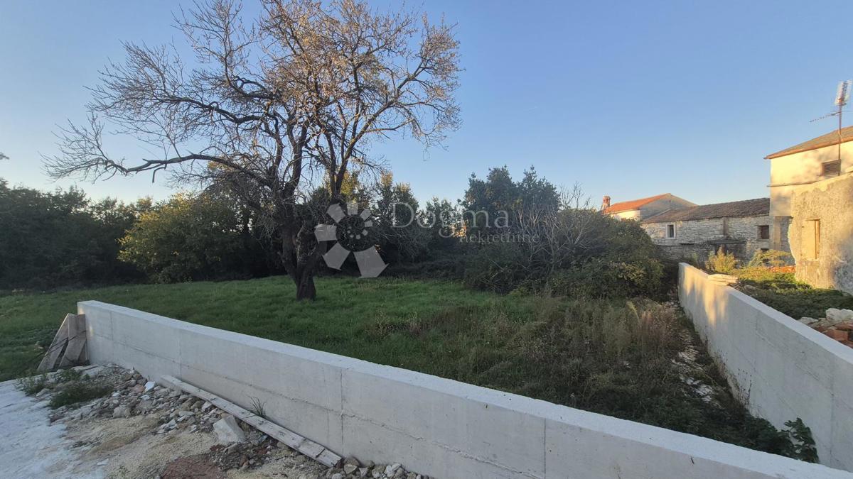 Terreno edificabile Kavran, Marčana, 933m2