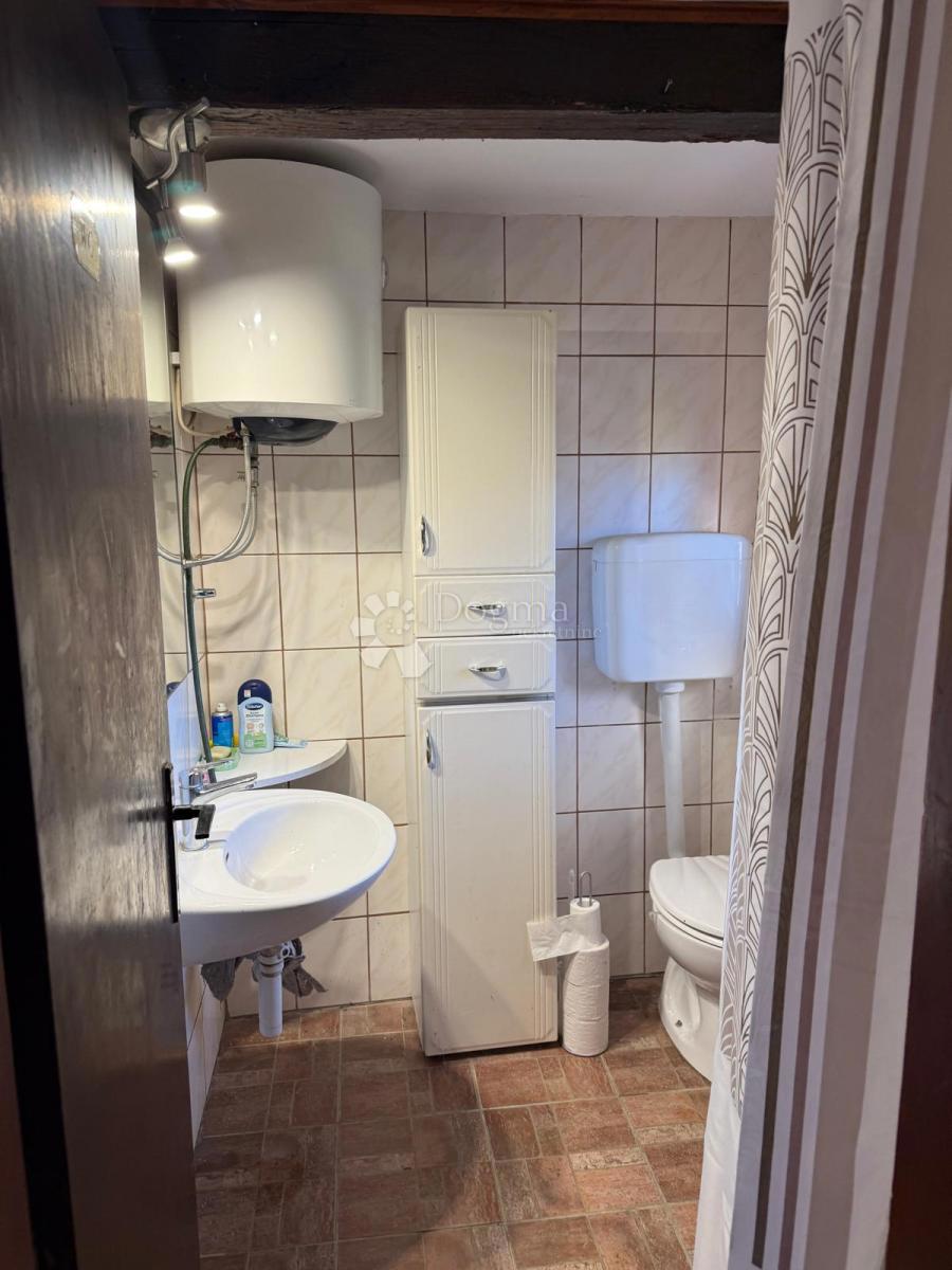 Casa Natkrižovljan, Cestica, 111m2