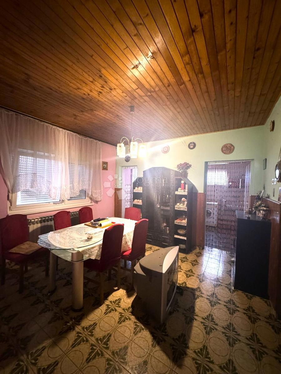 Casa Maglenča, Veliko Trojstvo, 156m2