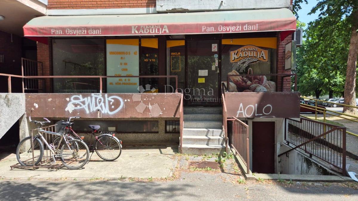 Locale commerciale Jug II, Osijek, 67,13m2