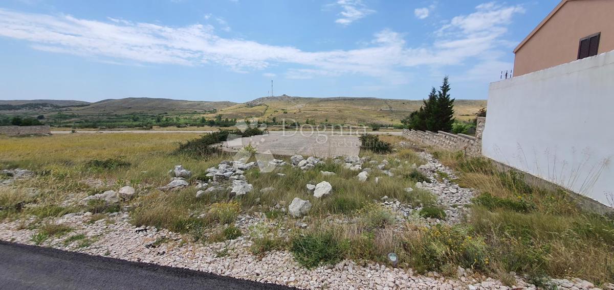 Terreno edificabile Vlašići, Pag, 518m2