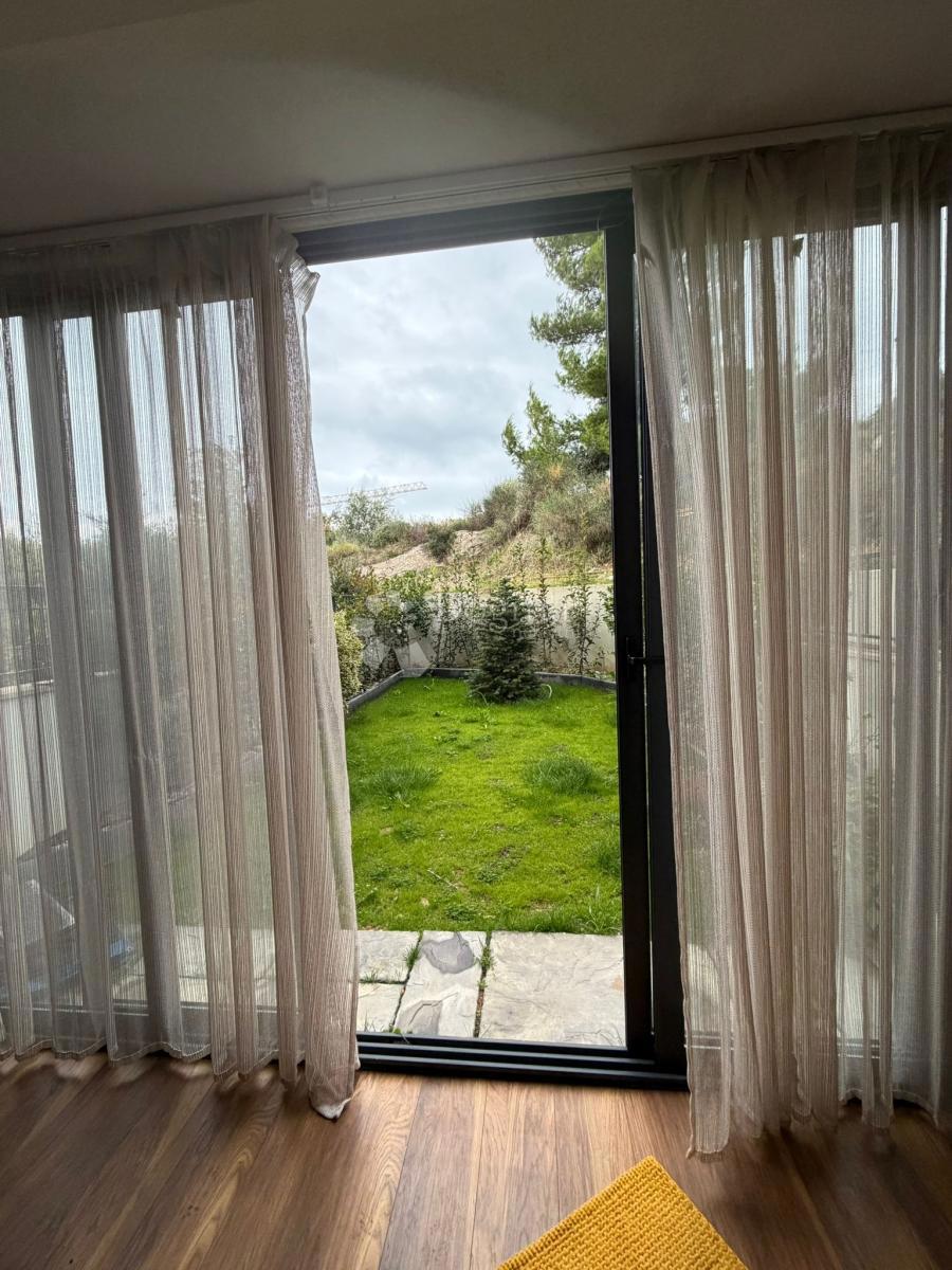 In vendita: moderno appartamento bilocale S8 al piano terra – Duilovo, Spalato