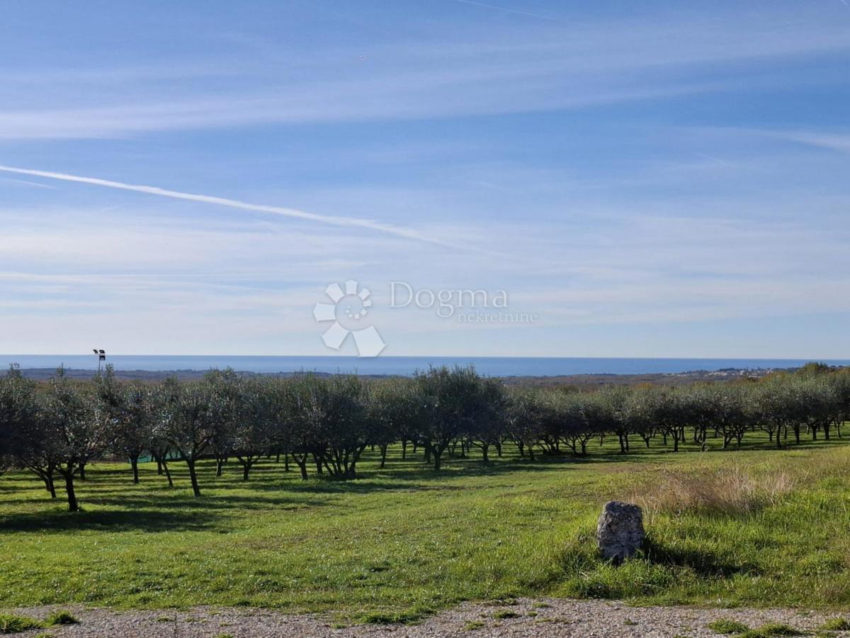 Terreno edificabile Poreč, 751m2