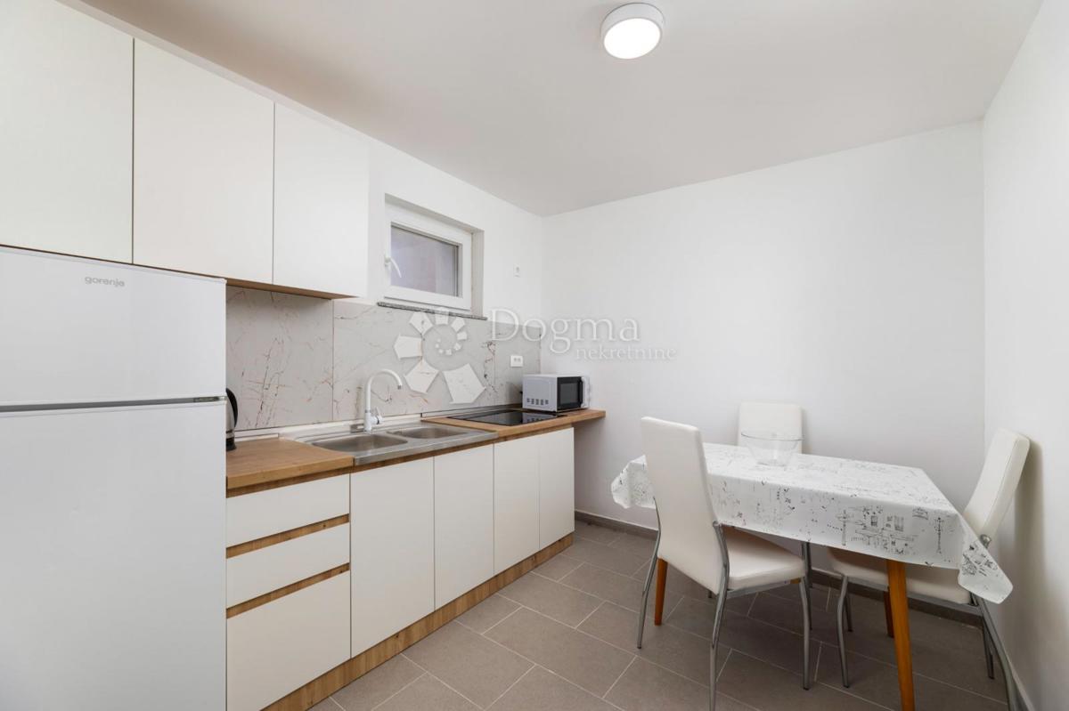 Casa Povile, Novi Vinodolski, 250m2