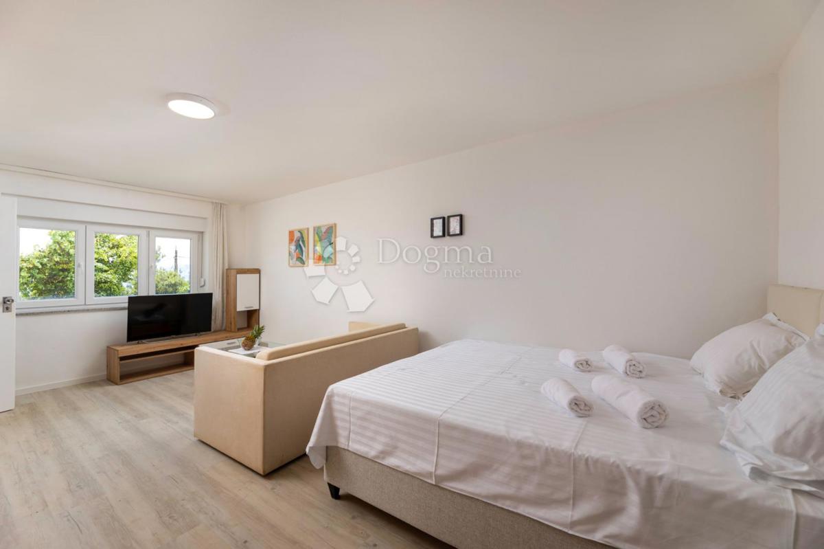 Casa Povile, Novi Vinodolski, 250m2