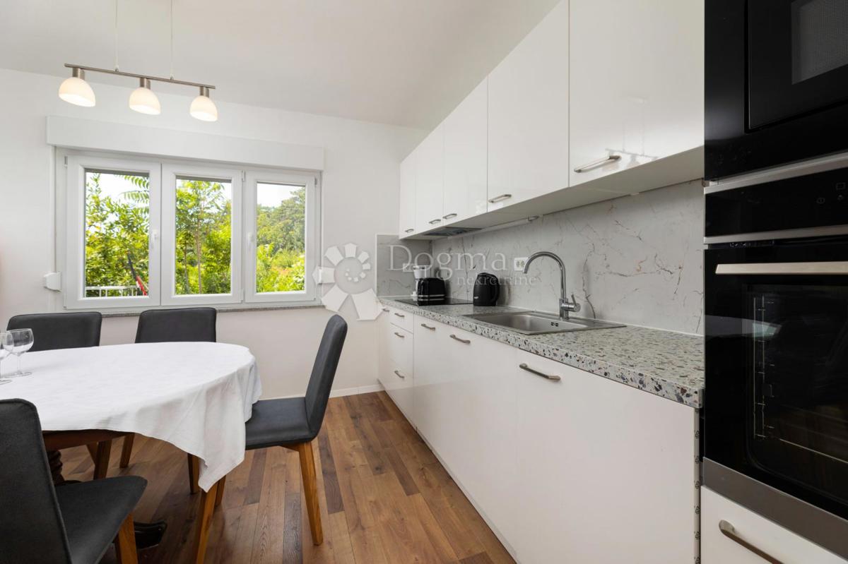 Casa Povile, Novi Vinodolski, 250m2