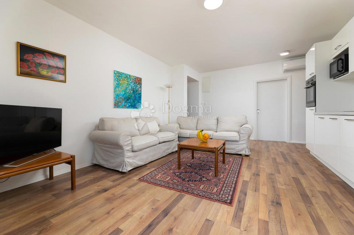 Casa Povile, Novi Vinodolski, 250m2