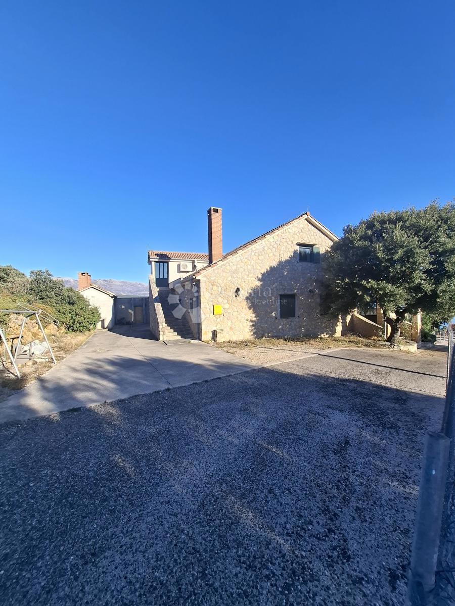 Casa Posedarje, 500m2