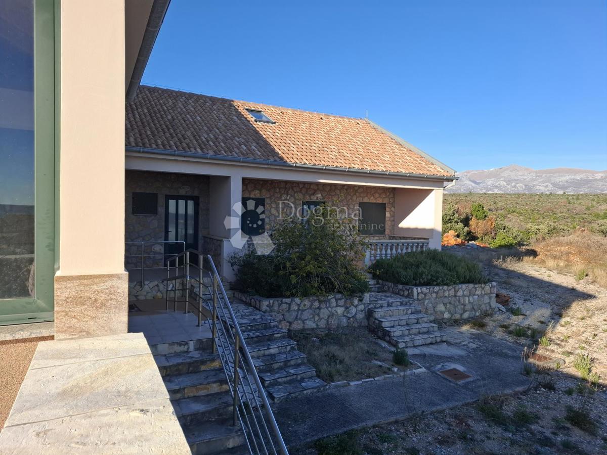 Casa Posedarje, 500m2