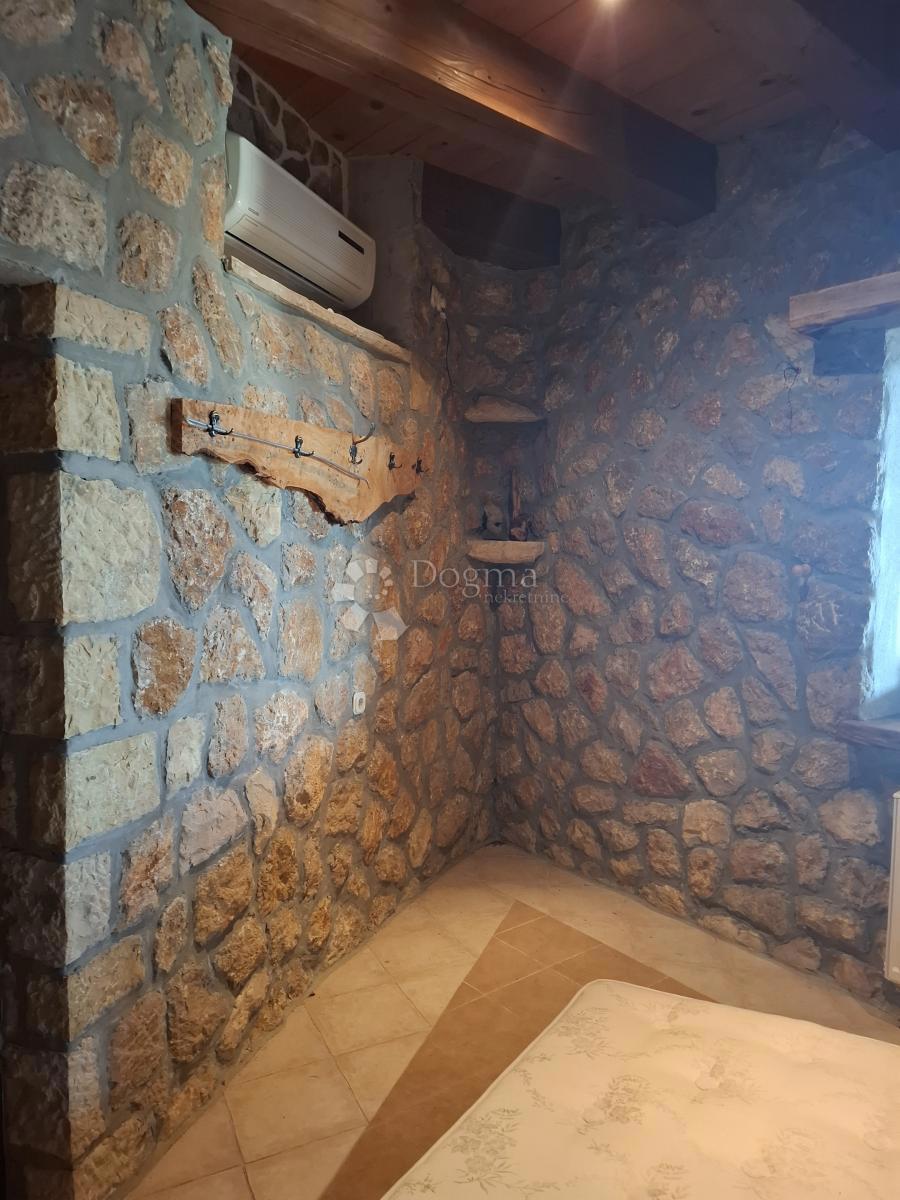 Casa Posedarje, 500m2