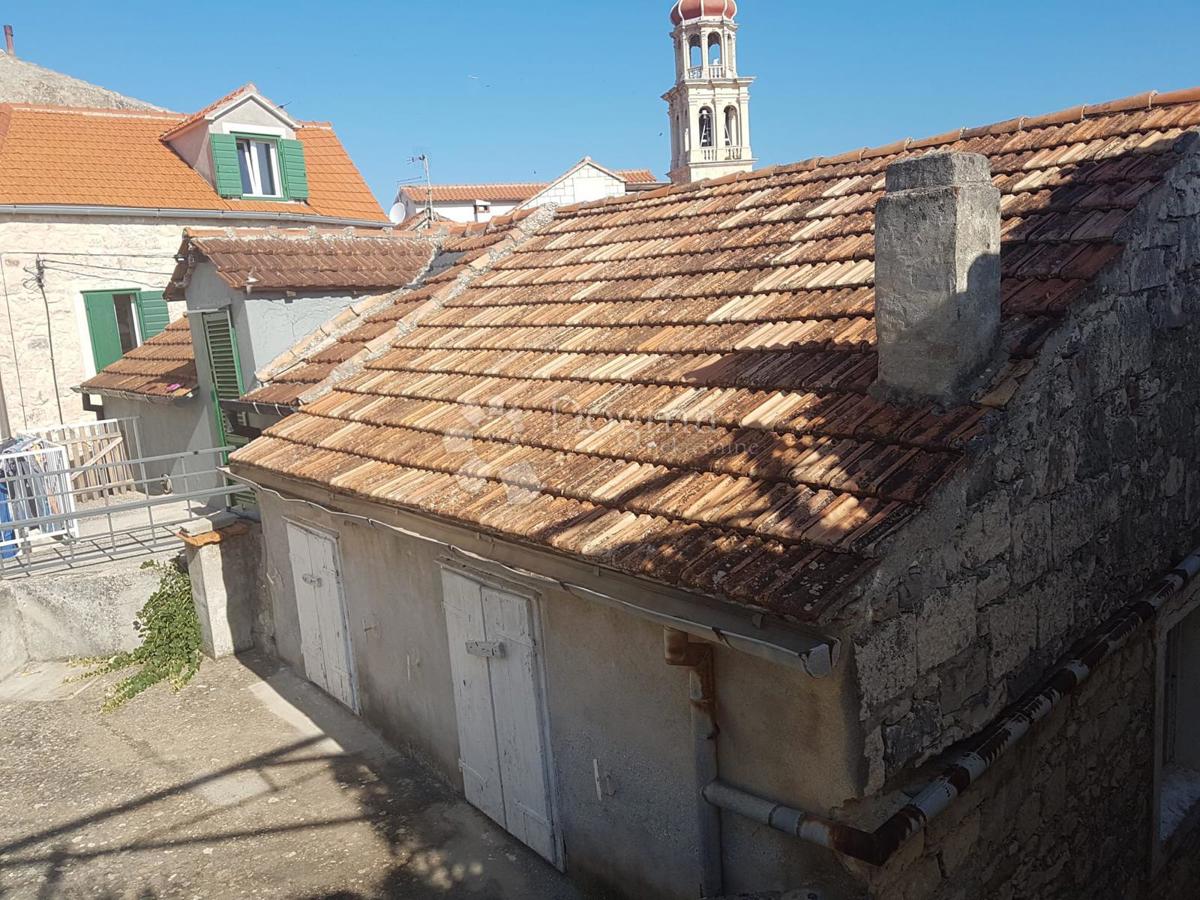 Casa in Pietra Autentica nel Cuore del Borgo di Sutivan – Bene Culturale con Potenziale