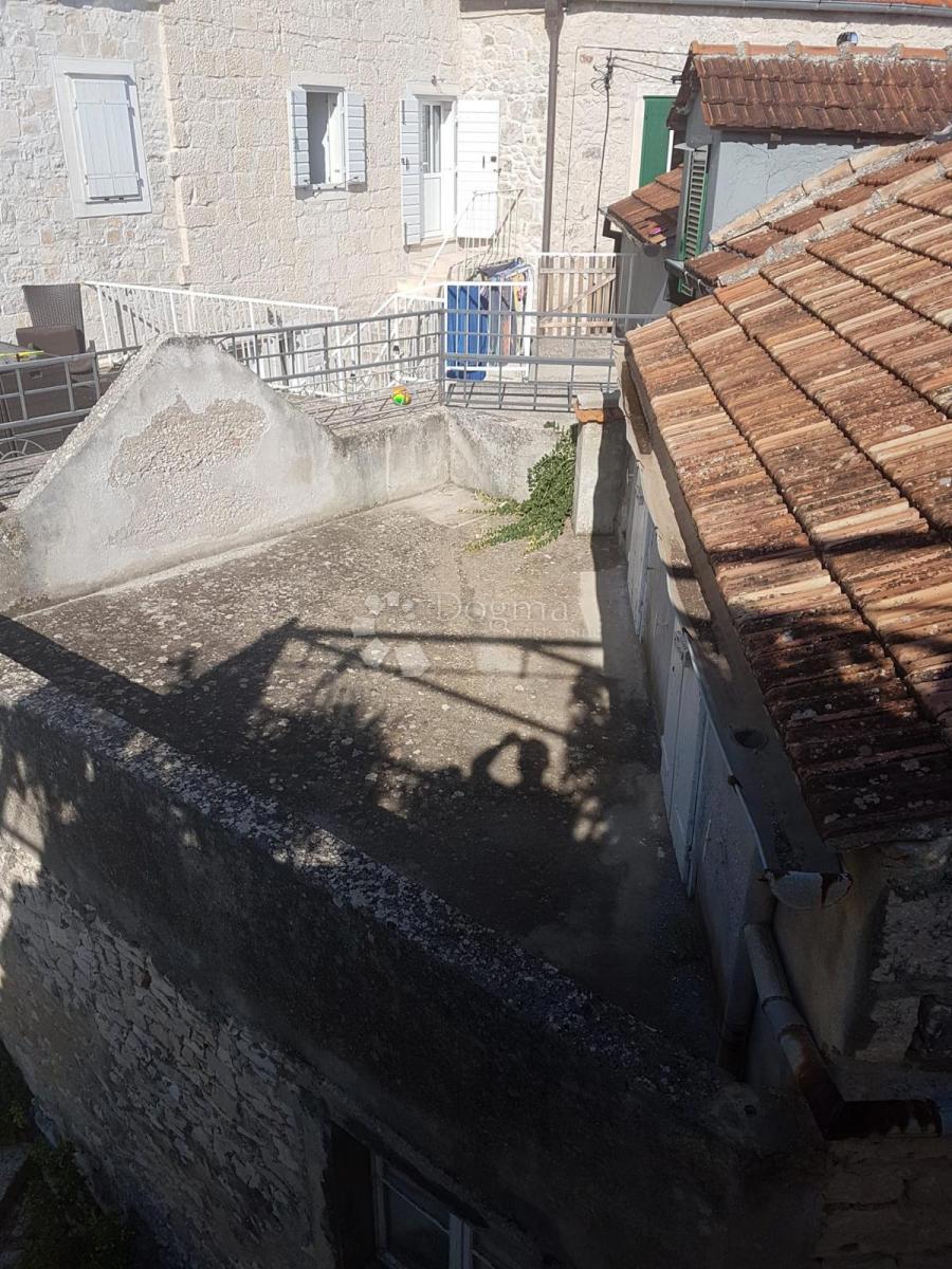 Casa in Pietra Autentica nel Cuore del Borgo di Sutivan – Bene Culturale con Potenziale